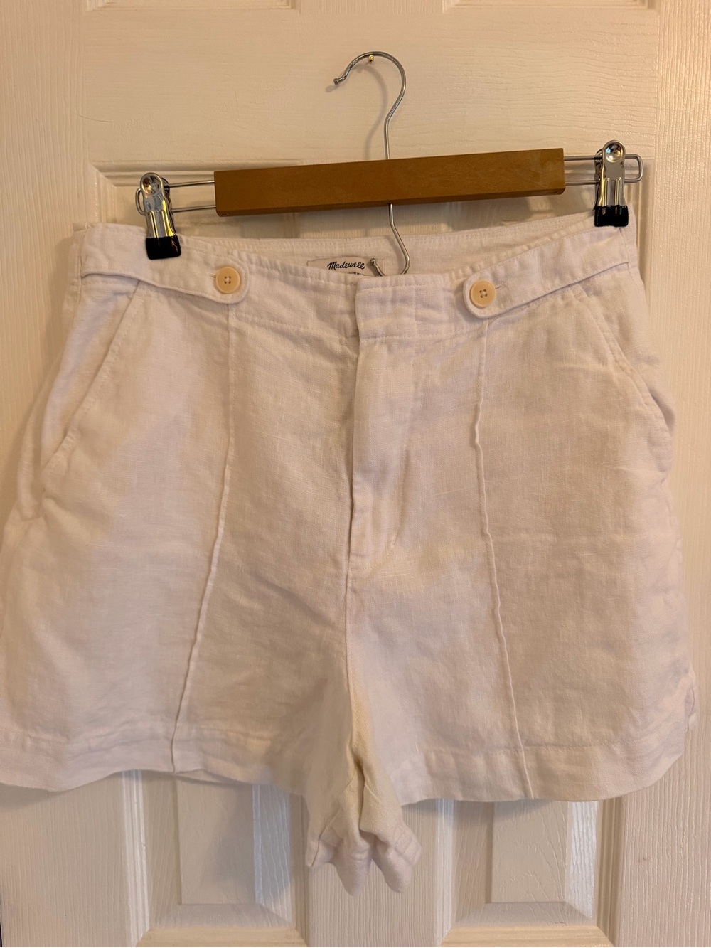 100%
Madewell 100% linen button tab shorts